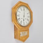 1092 8200 WALL CLOCK